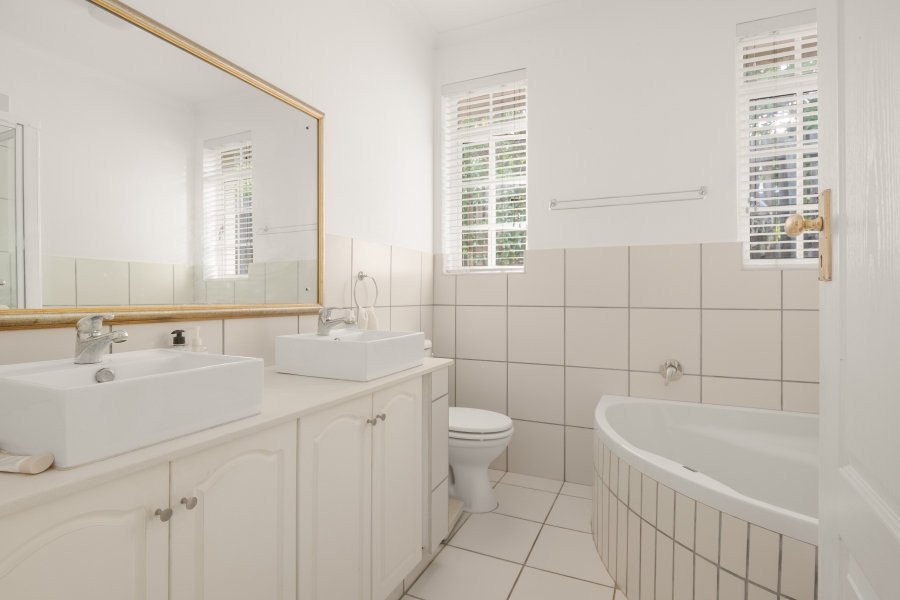 3 Bedroom Property for Sale in Rexford Western Cape